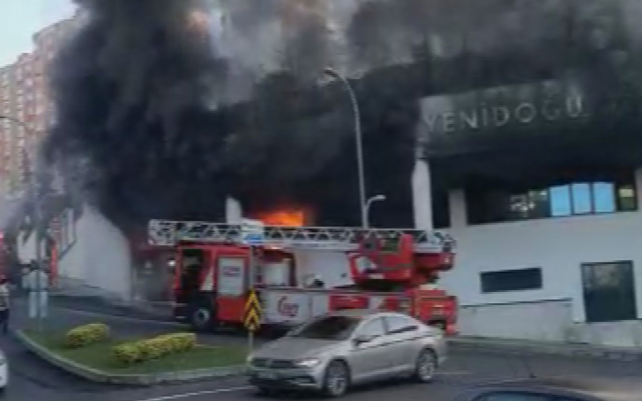 Başakşehir'de yangın paniği okul tahliye edildi