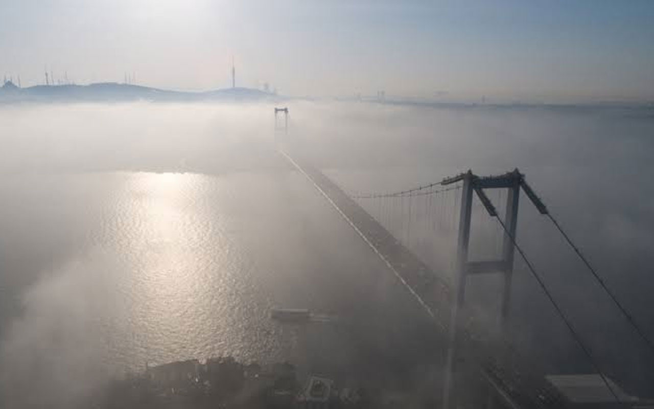 İstanbul'da büyüleyici sis manzarası havadan görüntülendi