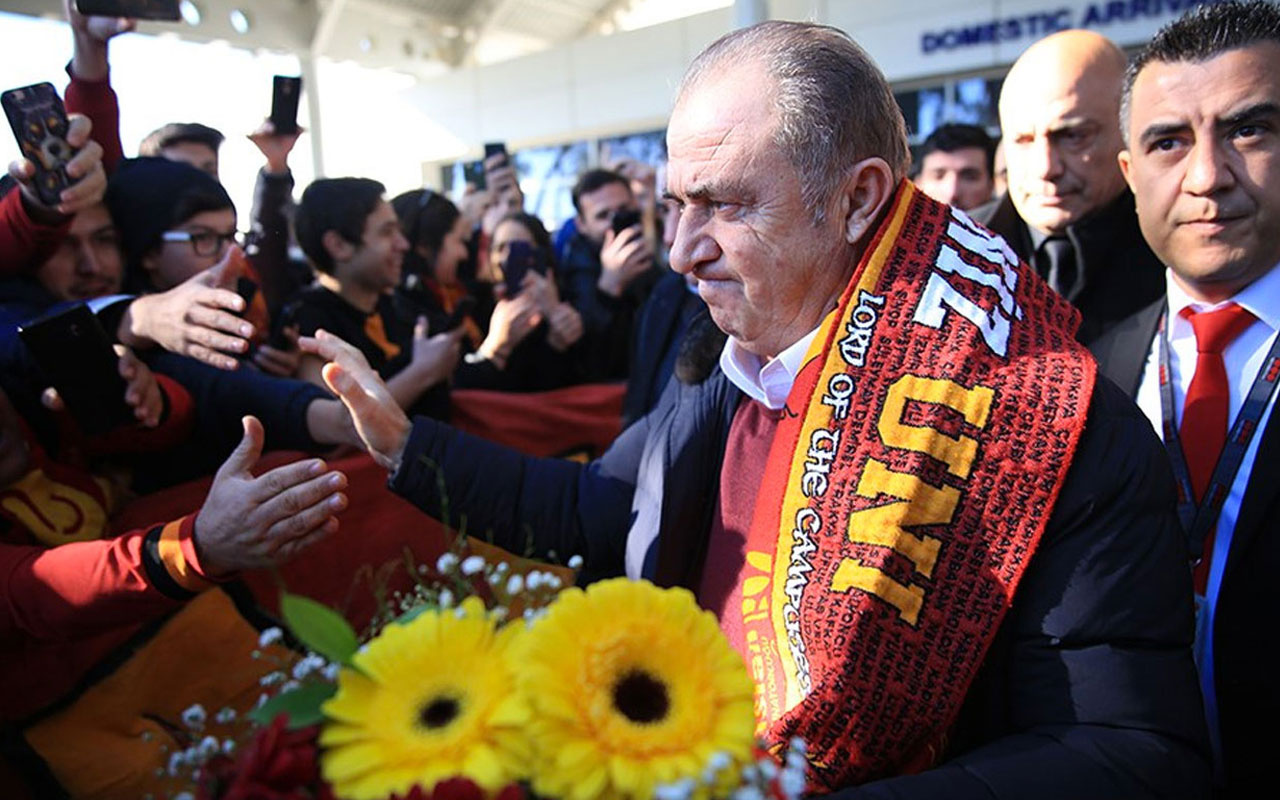 Antalya'da  Fatih Terim'e sevgi gösterisi