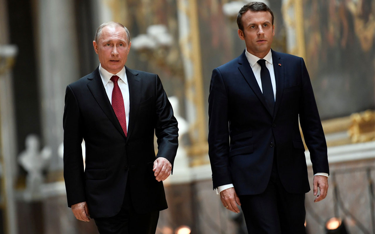 Putin Macron ile Libya krizini görüştü