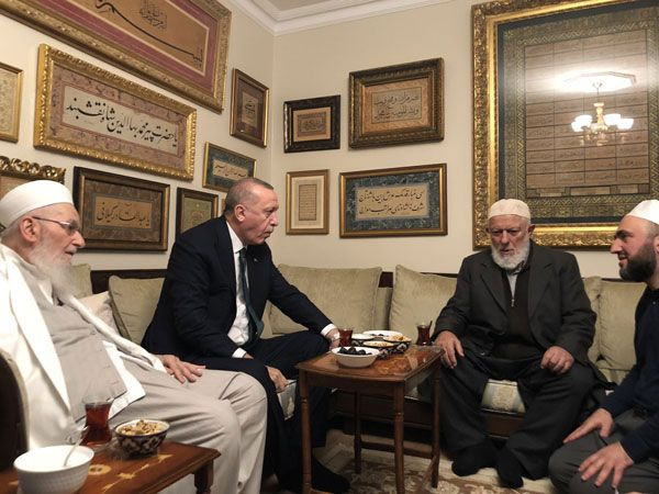 Cumhurbaşkanı Erdoğan İsmailağa cemaatine beklenmedik ziyaret