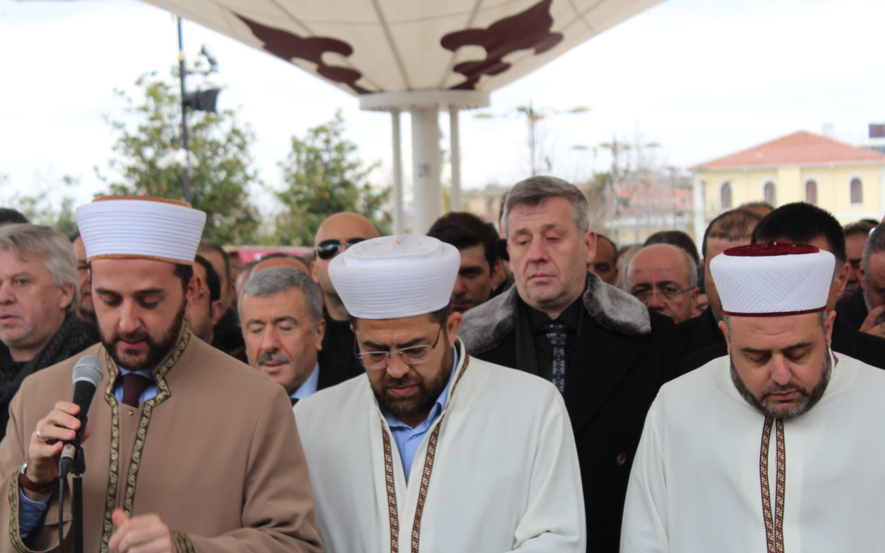 Metin Şentürk’ün babası son yolculuğuna uğurlandı