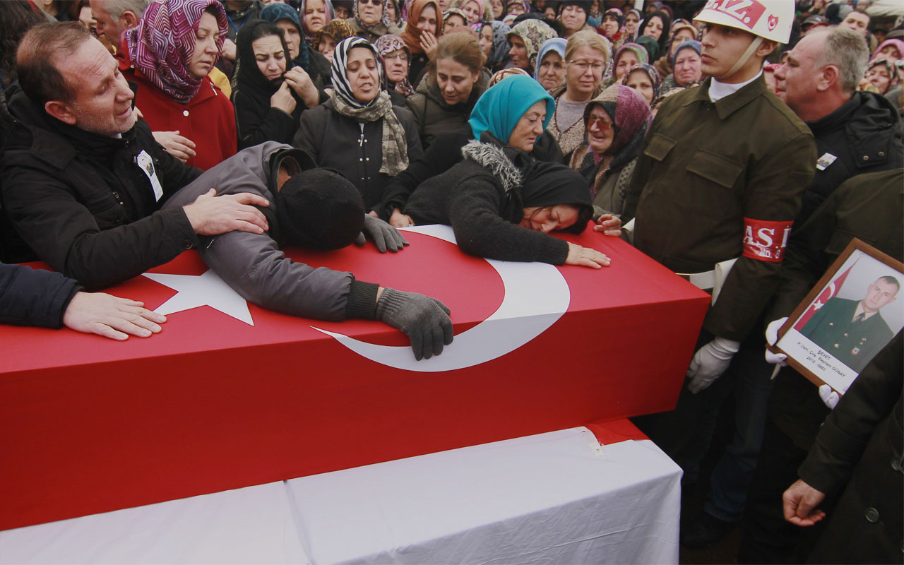 Şehit Uzman Çavuş Bayram Günay Edirne'de gözyaşlarıyla uğurlandı