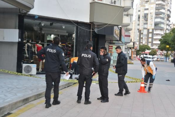 Olay yeri Adana! 10'uncu kattan yere çakılan kadın feci şekilde can verdi