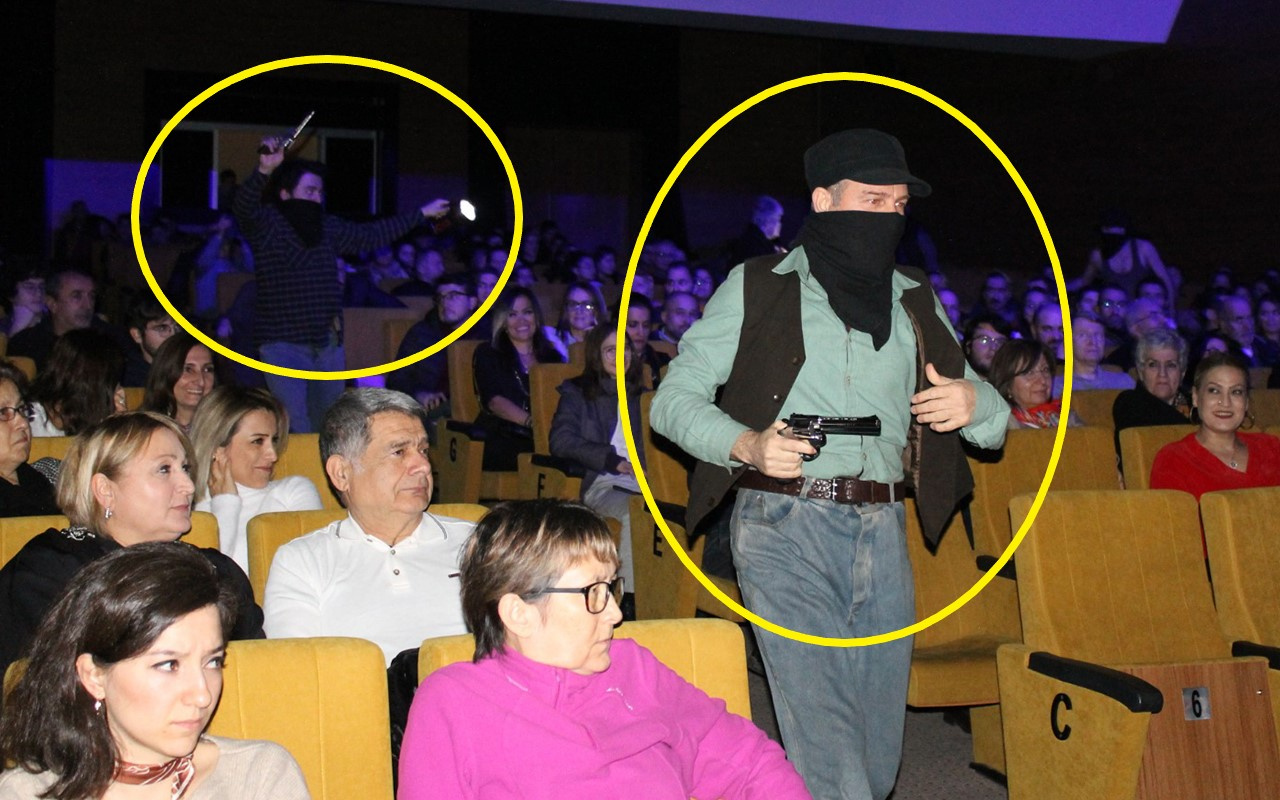 Zonguldak'ta öğrencilerin izlediği tiyatro oyunundaki silahlı sahneler tepki çekti