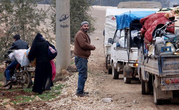 İdlib'den Türkiye sınırına gelenler artıyor sayı 450 bine ulaştı