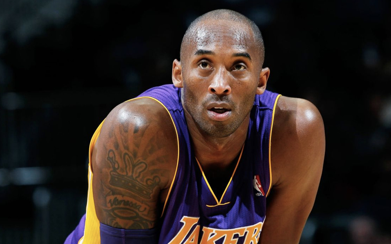 Kobe Bryant kimdir öldü mü Kobe Bryant hayatı kaç yaşında?