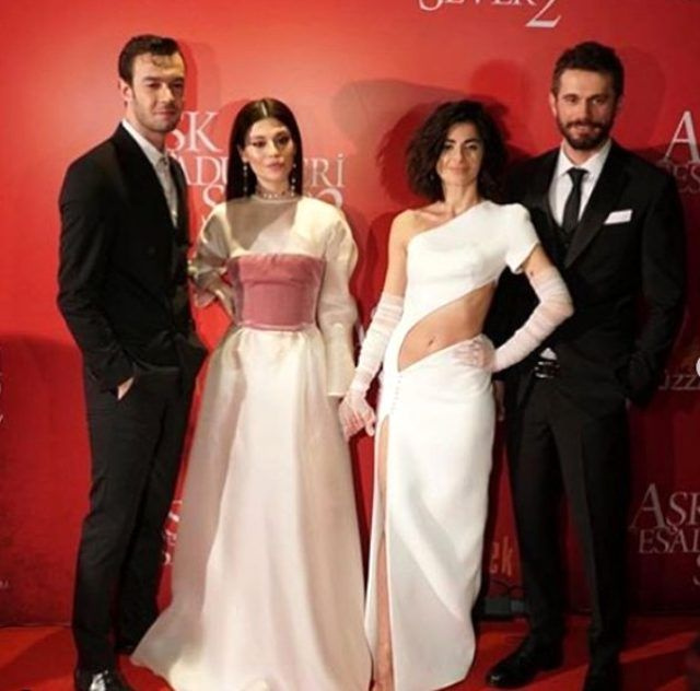 Nesrin Cavadzade abartı dekolteli elbisesiyle olay yarattı Yasak Elma oyuncusu