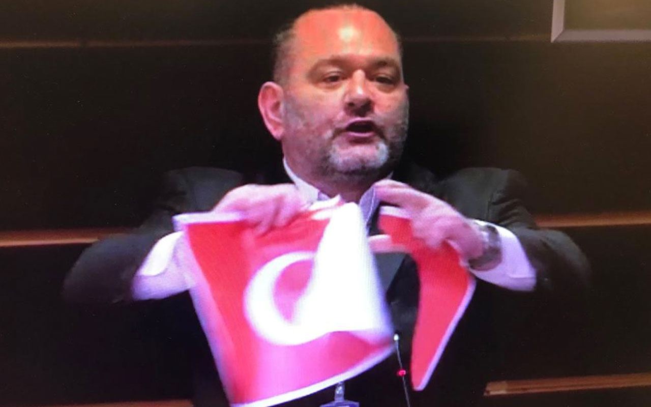 Türk bayrağını yırtan Yunan milletvekili hakkında soruşturma