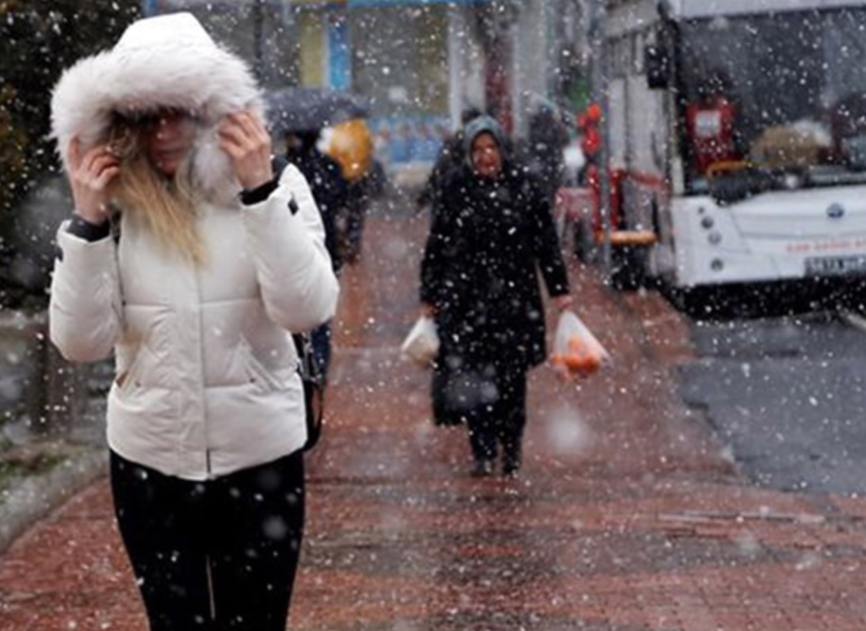 Meteoroloji uyardı: Yoğun kar yağışı olacak! Deprem bölgesine dikkat
