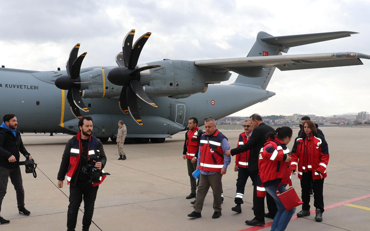 Çin'deki Türk vatandaşlarını getirecek uçak yola çıktı!