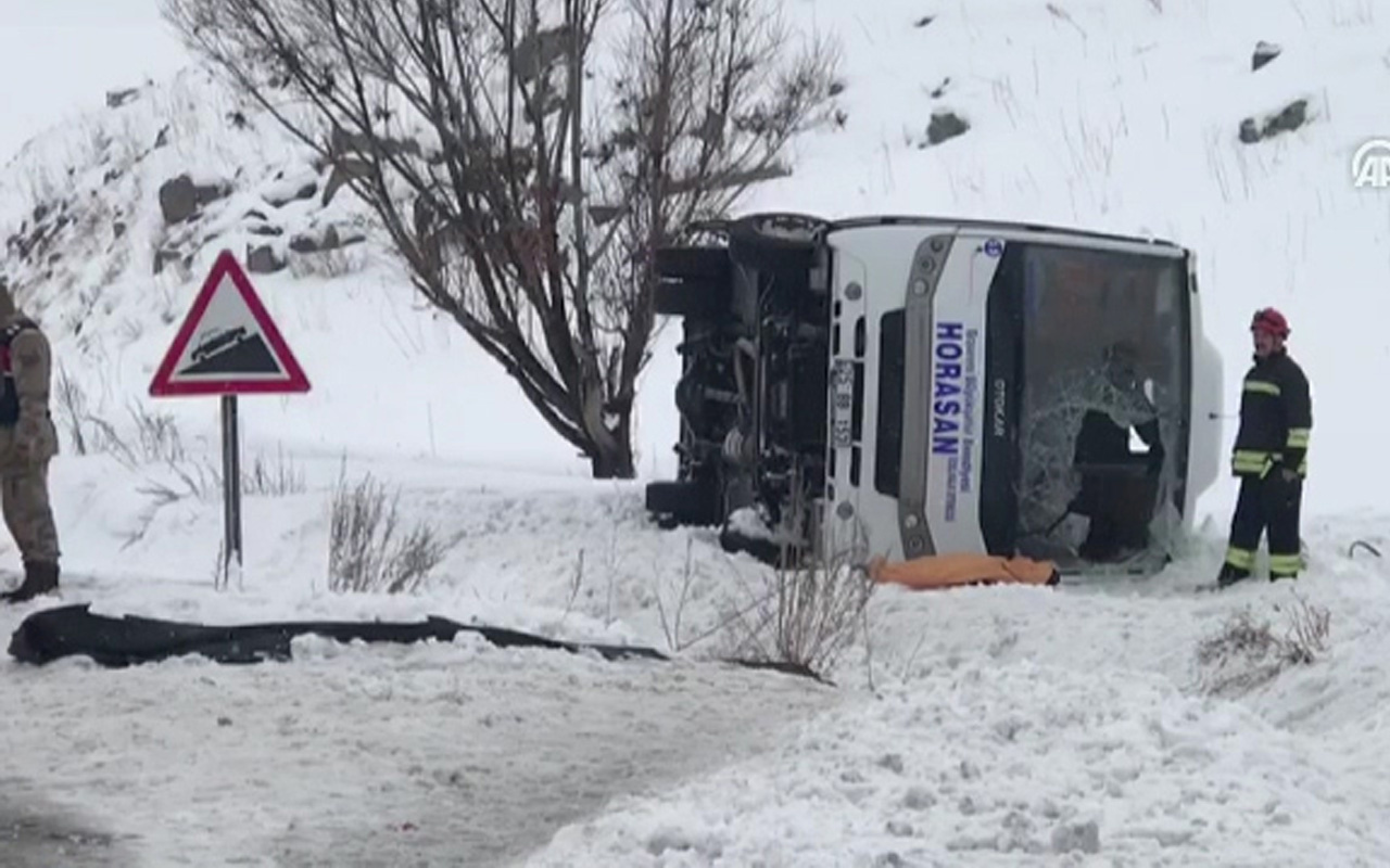 Erzurum'da halk otobüsü devrildi: 1 kişi öldü