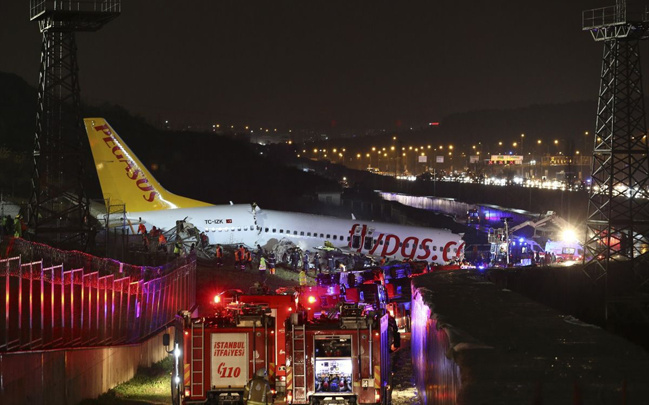 Sabiha Gökçen'deki uçak kazasında yaralanan pilotlar anonslara cevap veremedi