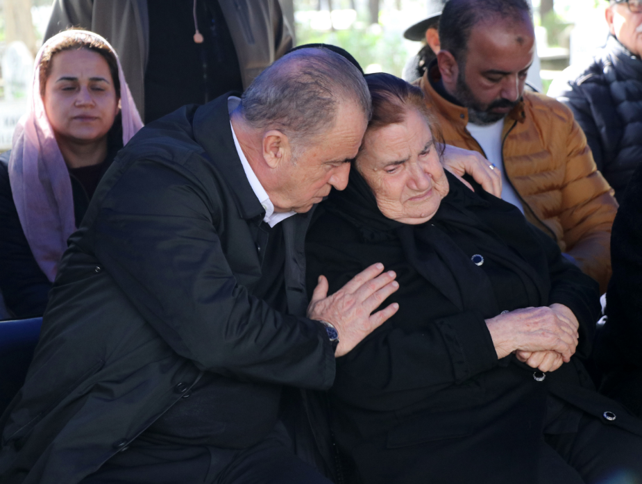 Fatih Terim ve annesinin gözyaşları! El açıp dua ettiler