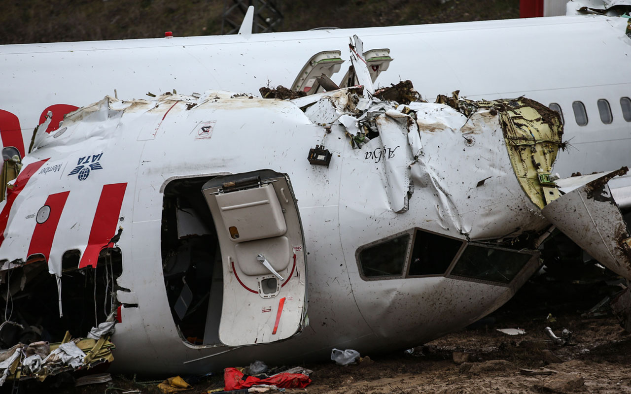 Sabiha Gökçen'deki uçak kazasının görüntüleri dehşete düşürdü