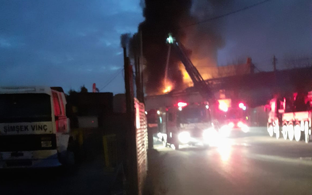 Pendik'te fabrika yangını korkuttu