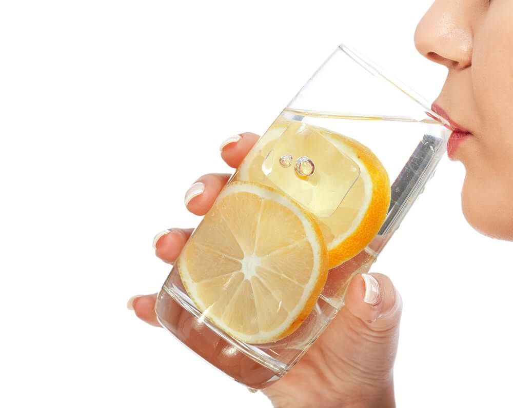 Limonlu su içmenin bu faydalarına inanamayacaksınız!