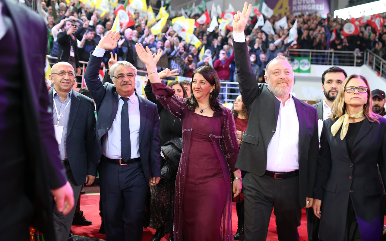 Pervin Buldan ile Mithat Sancar, HDP'nin Eş Genel Başkanları seçildi