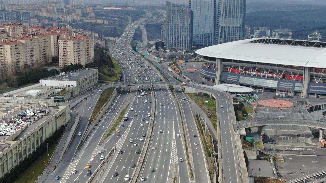 Sürücüler dikkat! İstanbul'da en çok trafik kazasının olduğu 10 kara nokta belli oldu