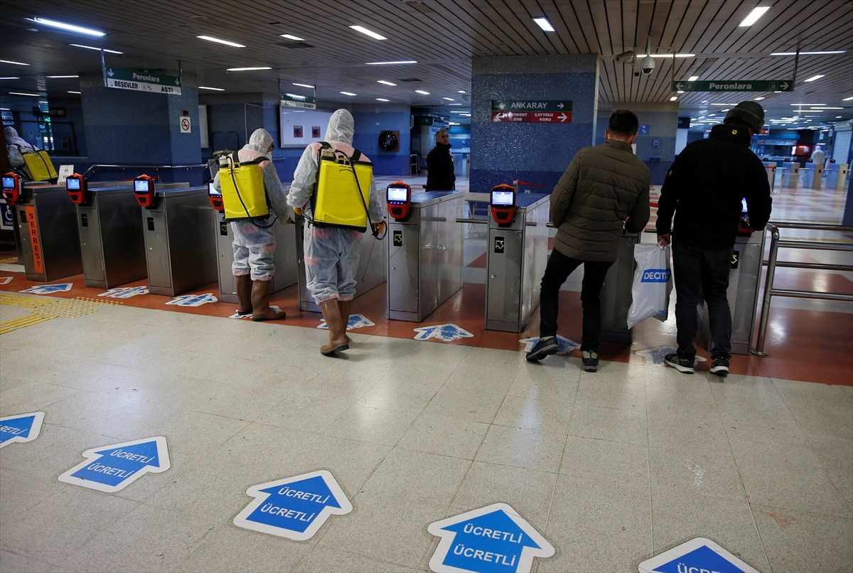 Ankara'da koronavirüs temizliği başladı metro, Ankaray, otobüsler, AŞTİ...