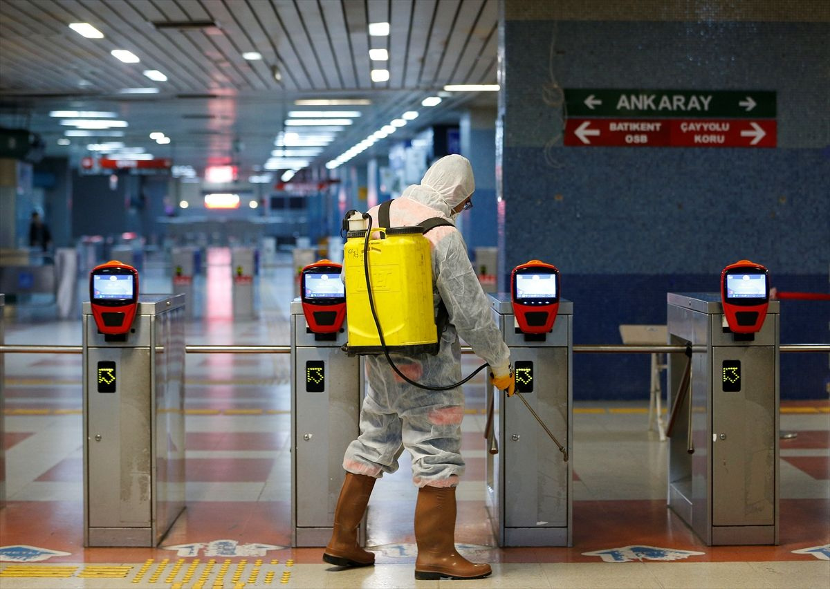 Ankara'da koronavirüs temizliği başladı metro, Ankaray, otobüsler, AŞTİ...