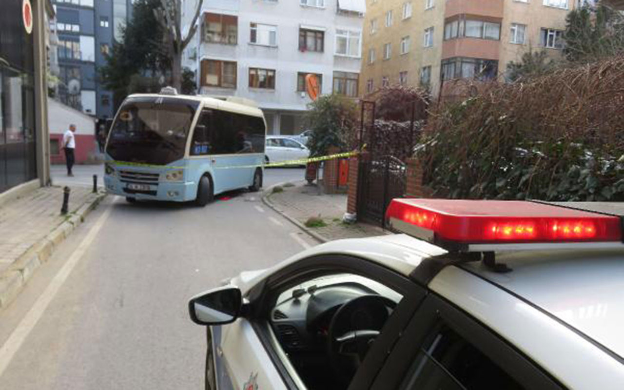 Kadıköy'de minibüs terörü güzargah dışına çıkıp ters yönde bir kadını ezdi