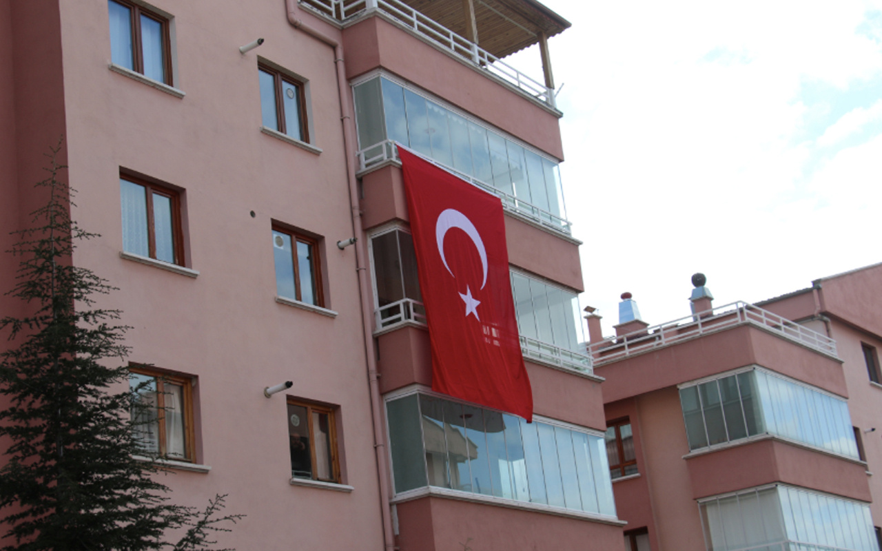 Piyade Yüzbaşı Süleyman Şahin'in şehit haberi Ankara'yı yaktı 2 çocuğu vardı