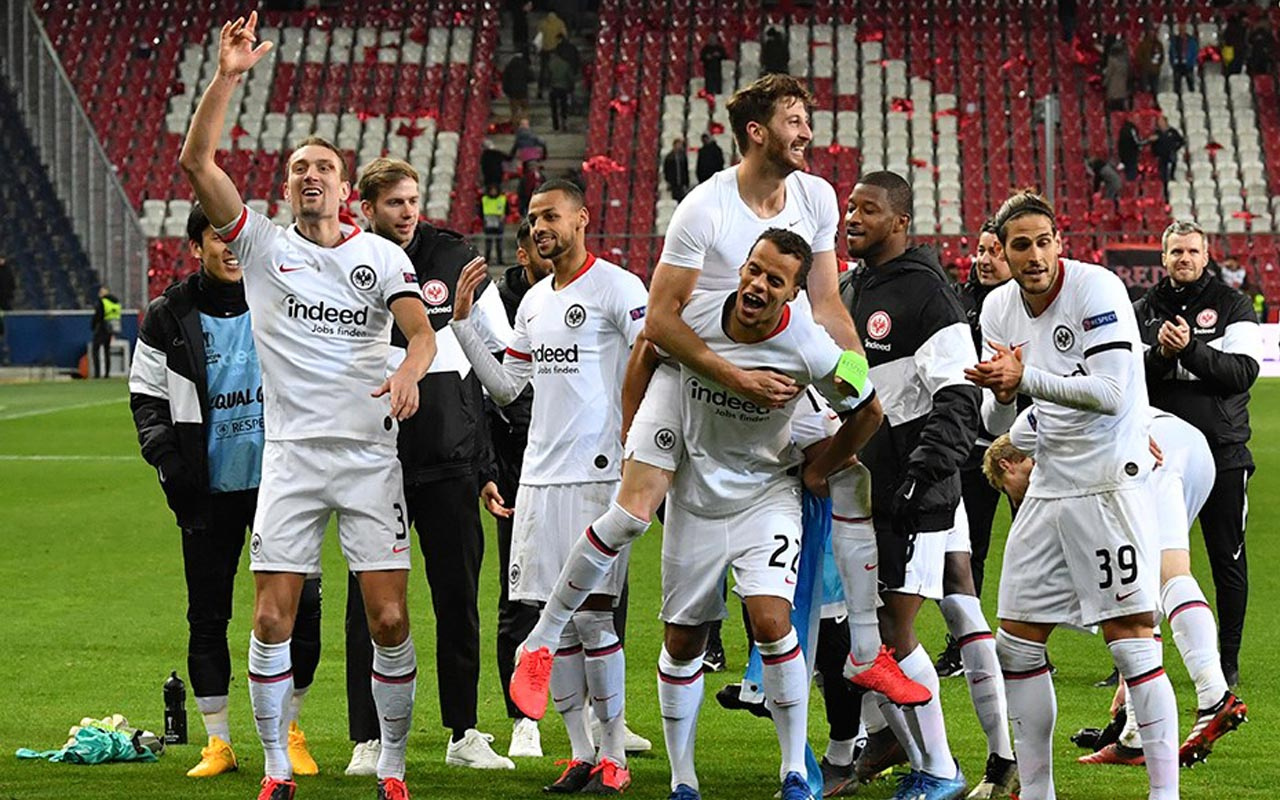 Eintracht Frankfurt İsviçre'nin Basel takımıyla karşılacak