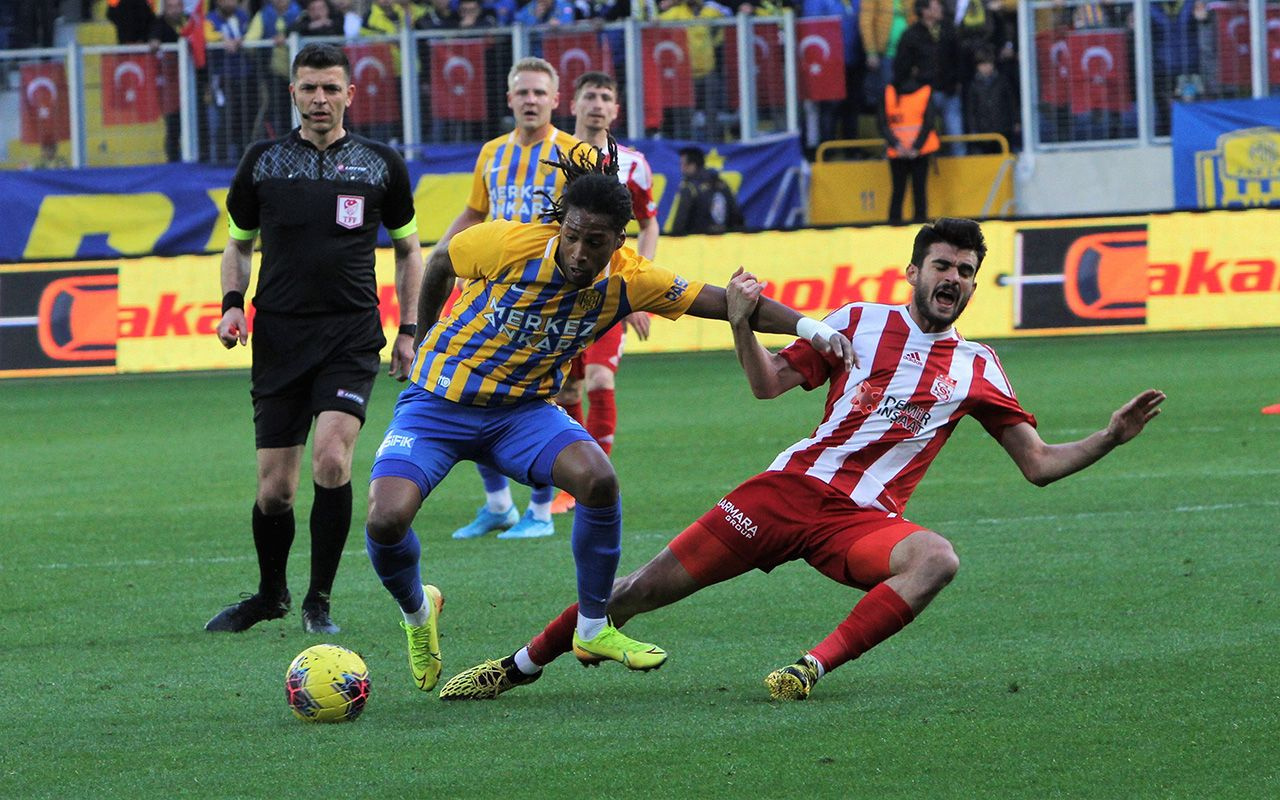 Ankaragücü Sivasspor maçı golleri ve geniş özeti