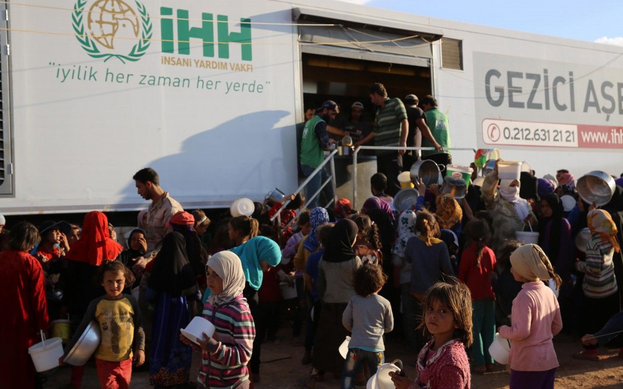 İHH'nın İdlib için hazırladığı 6 TIR insani yardımı yola çıkacak
