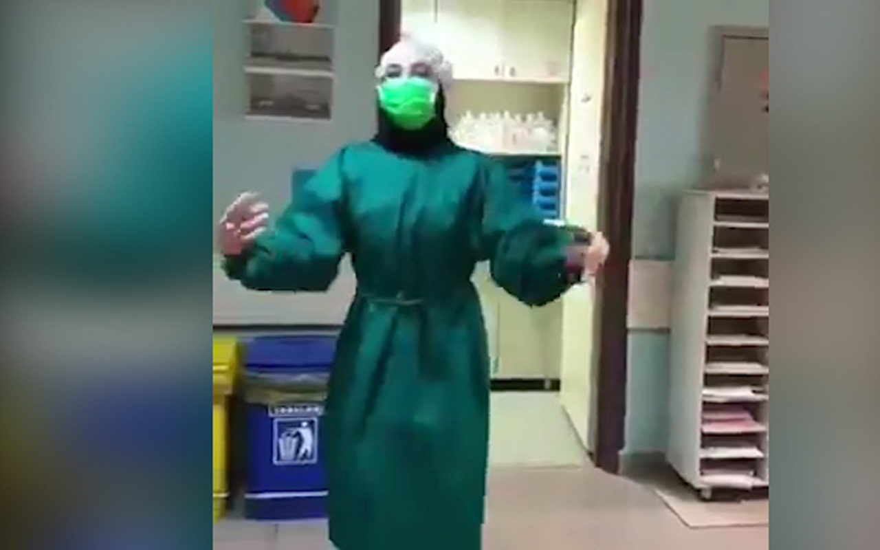 Koronavirüsün arttığı İran'da sağlık çalışanlarının dansı büyük tepki çekti