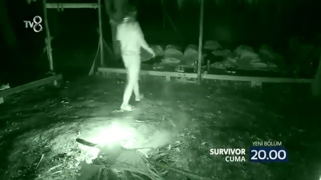 Survivor 2020'de yürekleri ağza getiren görüntü! Bir anda yere düşüp bayıldı