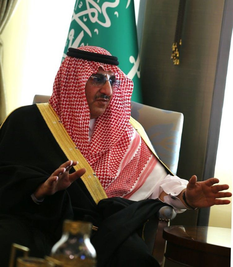 Suudi Sarayı'nda darbe Kral Selman kardeşini ve iki oğlunu tutuklattı