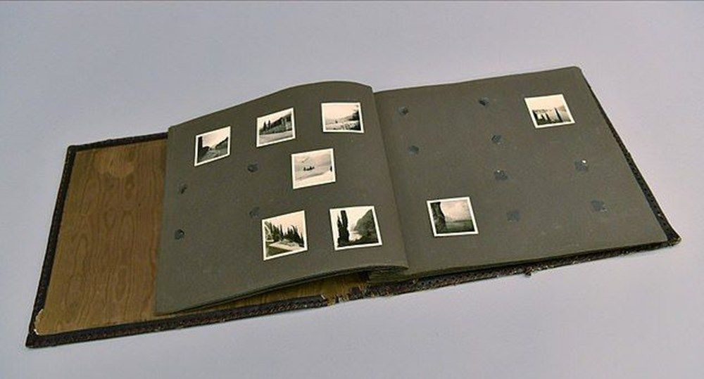 Polonya'da insan derisinden yapılan Nazi fotoğraf albümü bulundu