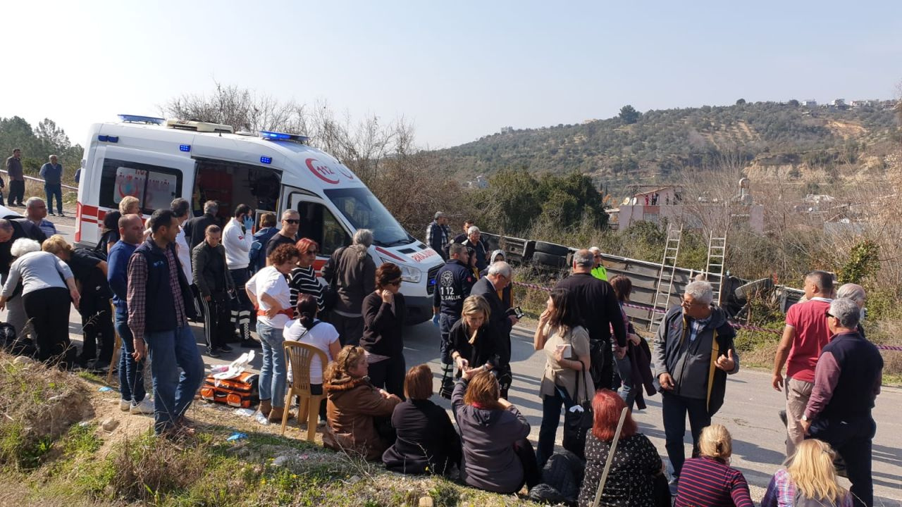 Osmaniye'de Kadınlar Günü gezisi dönüşü otobüs devrildi 35 yaralı