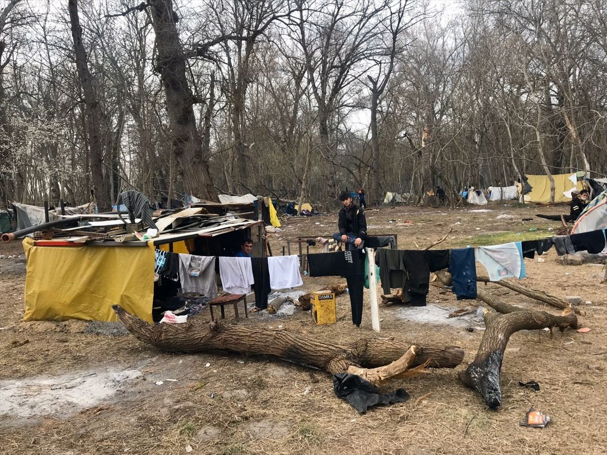 Sığınmacıların Avrupa hayali çadırda son buldu perişanlığın görüntüleri