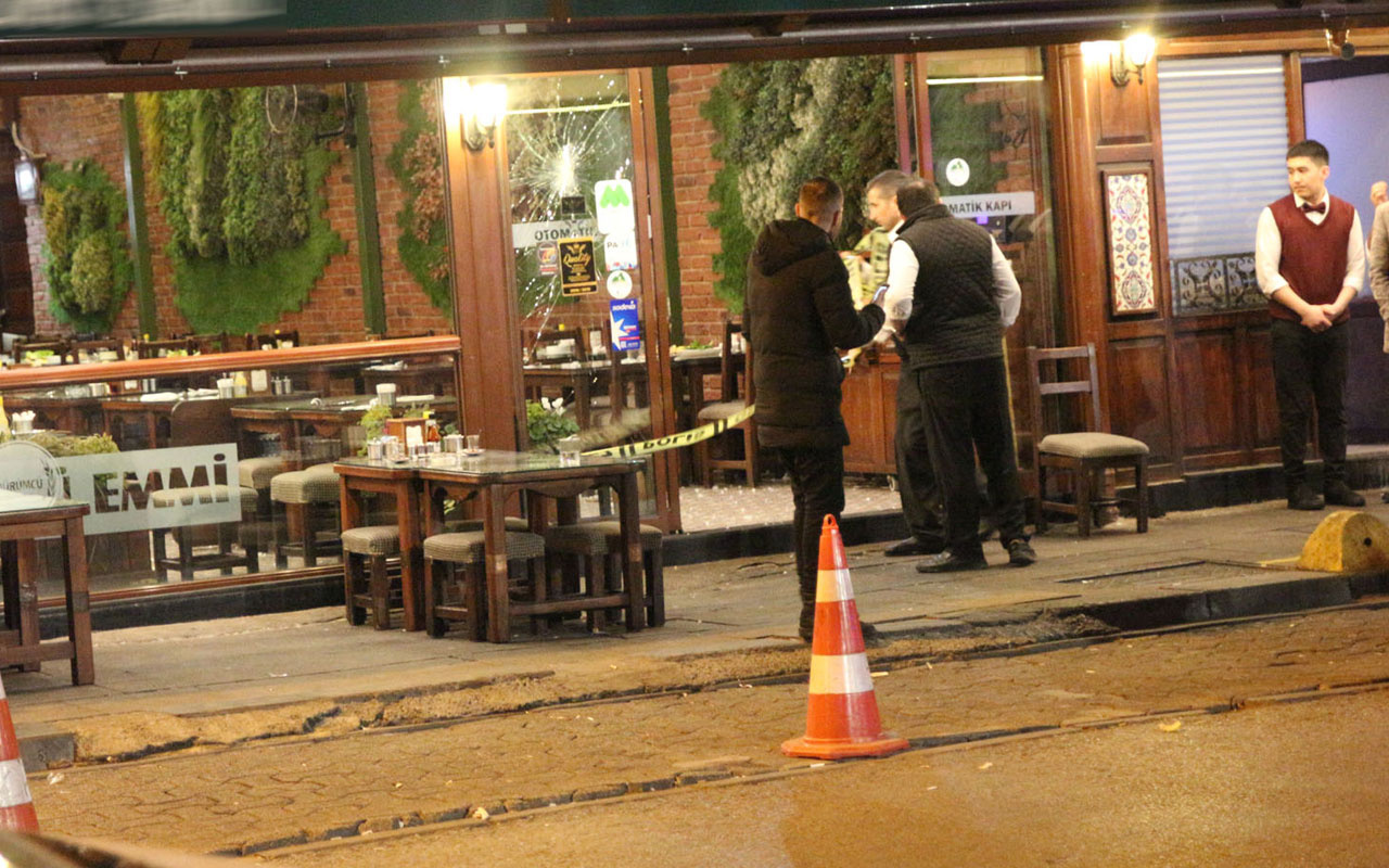 Kadıköy'de kavga: 2 yaralı