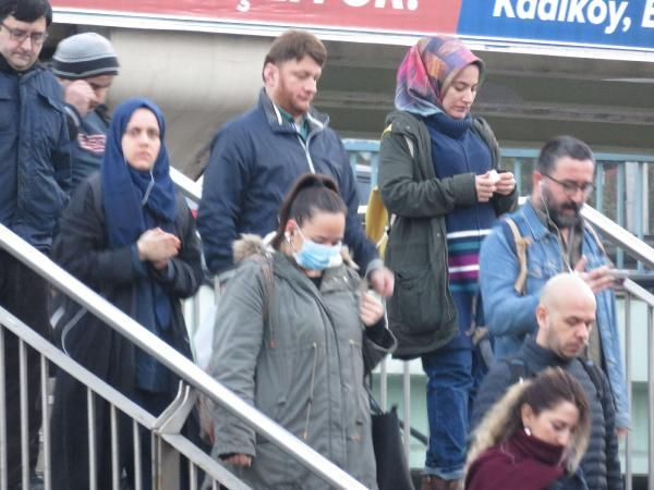 İstanbul halkı maske takmaya başladı maske koronavirüsten alarmı