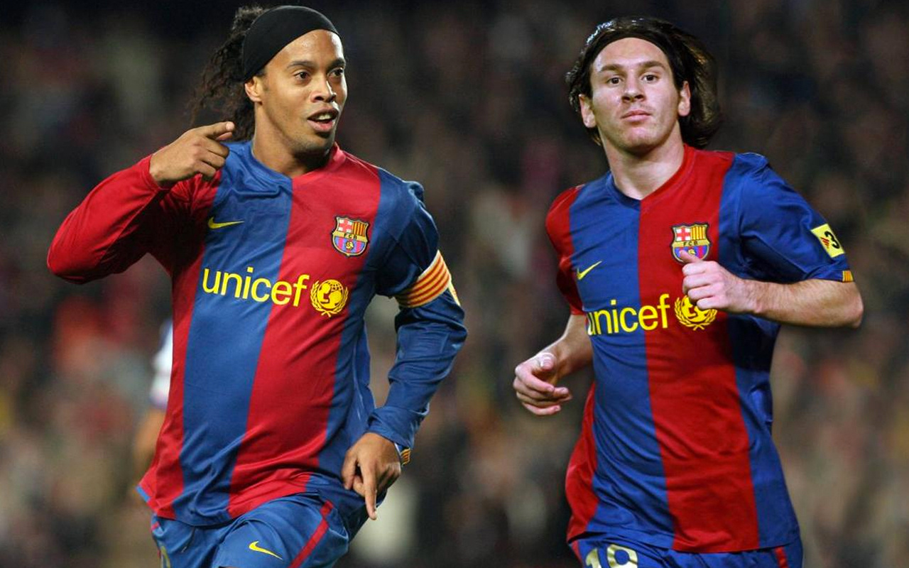 Messi Ronaldinho'yu kurtarmak için kesenin ağzını açtı