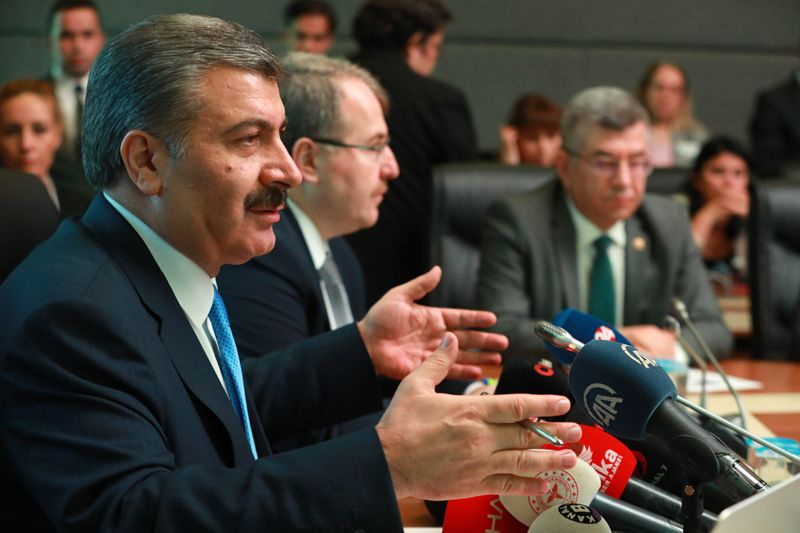 Türkiye'nin koronavirüs kararı Sağlık Bakanı Fahrettin Koca açıkladı okullar da var