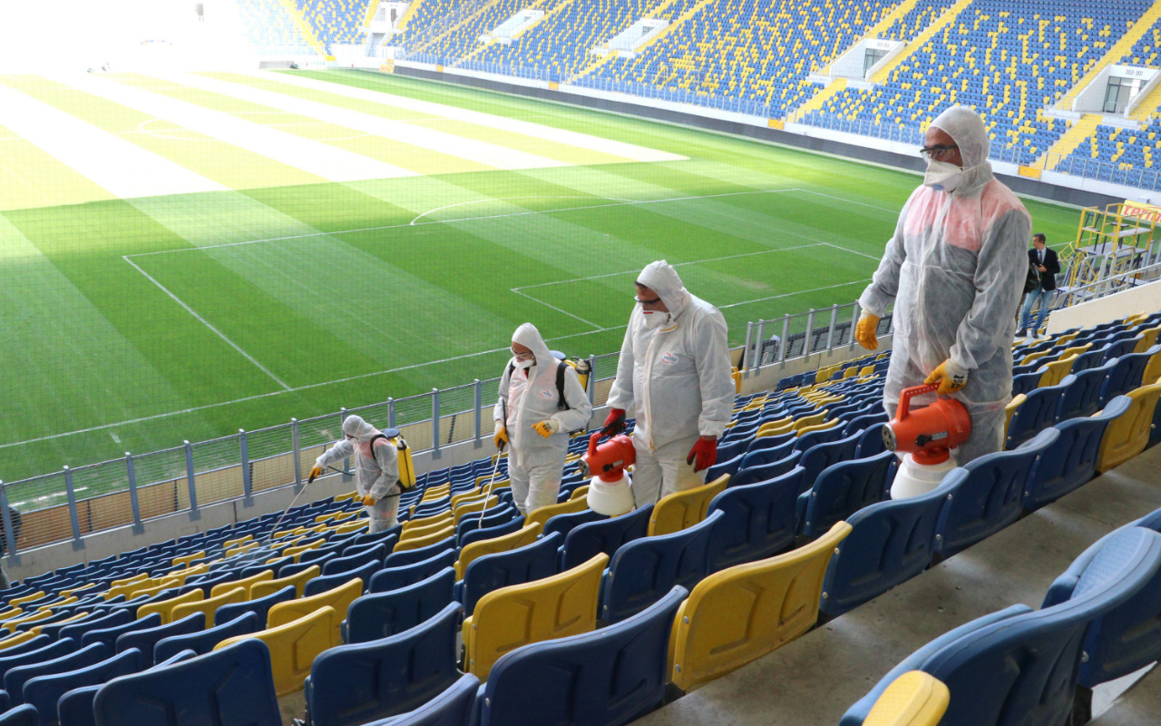 Eryaman Stadyumu'nda koronavirüs temizliği