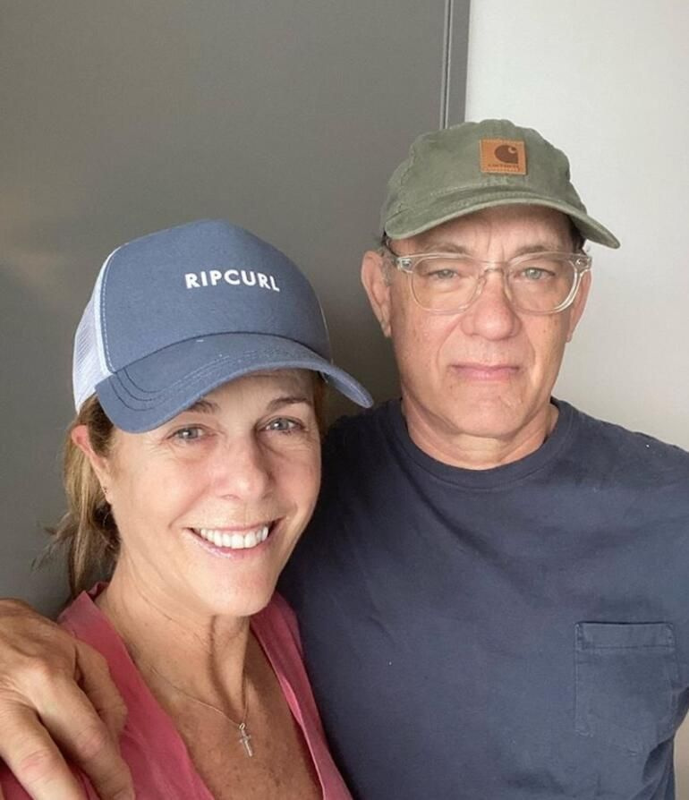 Koronavirüse yakalanan ünlü aktör Tom Hanks ve eşinden ilk fotoğraf