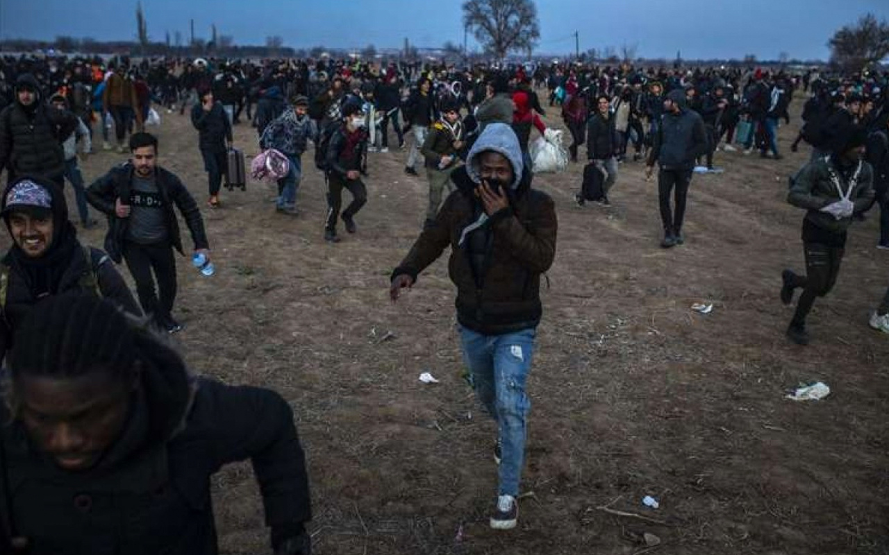 Sığınmacıların arasında Avrupa'ya geçmek isteyen 2 DEAŞ'lı yakalandı