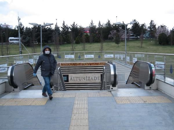 İstanbul'da yollar boşaldı, toplu taşımayı kullananlar azaldı