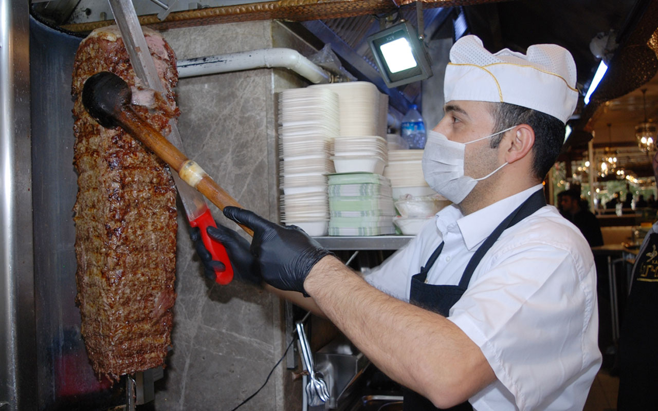 İstanbul'da lokantalarda koronavirüs tedbirleri artırıldı