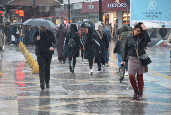 Türkiye sağanak yağışa teslim olacak! İşte il il hava durumu raporu