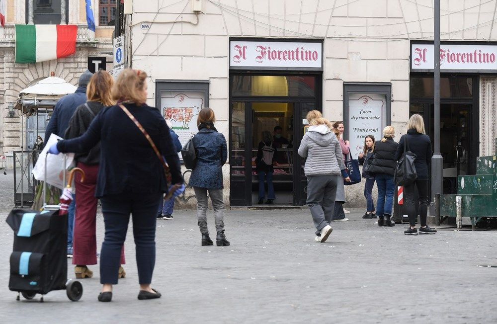 İtalya koronavirüs vakalarında 10 gün içinde düşüş bekliyor
