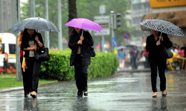 Meteoroloji uyardı! Sağanak ve yağmur yurt genelinde uzun süre etkili olacak