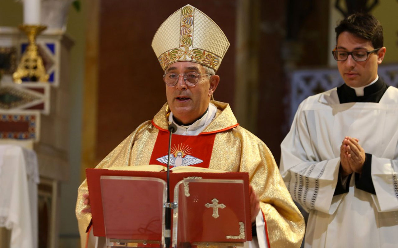 Vatikan'da bir kardinalin Kovid-19 testi pozitif çıktı