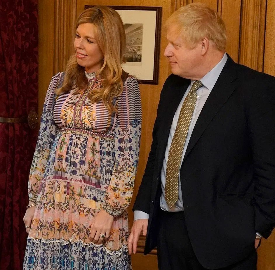 İngiltere Başbakanı Jonhson'un hamile sevgilisine de koronavirüs bulaştı